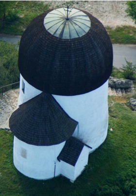 rotunda OSku, Hungary