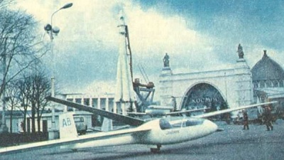 Sklandytuvas Lietuva Maskvos parodoje Kosmosas