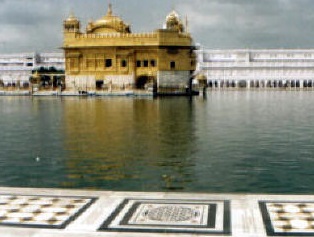 Gyvenimo glel Indijoje: Amistaras