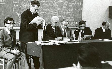 A. Apynio disertacijos gynime