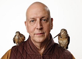 Vienuolis su paukščiais